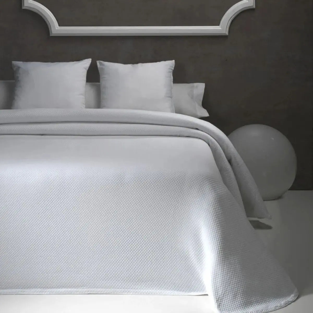 JACQUARD-TAGESDECKE JOYA WEISS HOSTELINE