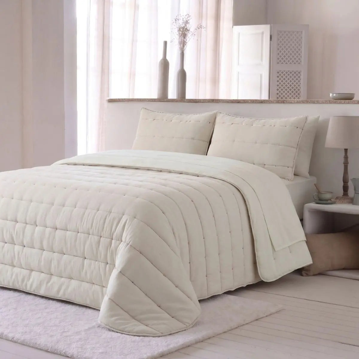 STILIA BARGER EMBROIDERED SOFT QUILT IVORY