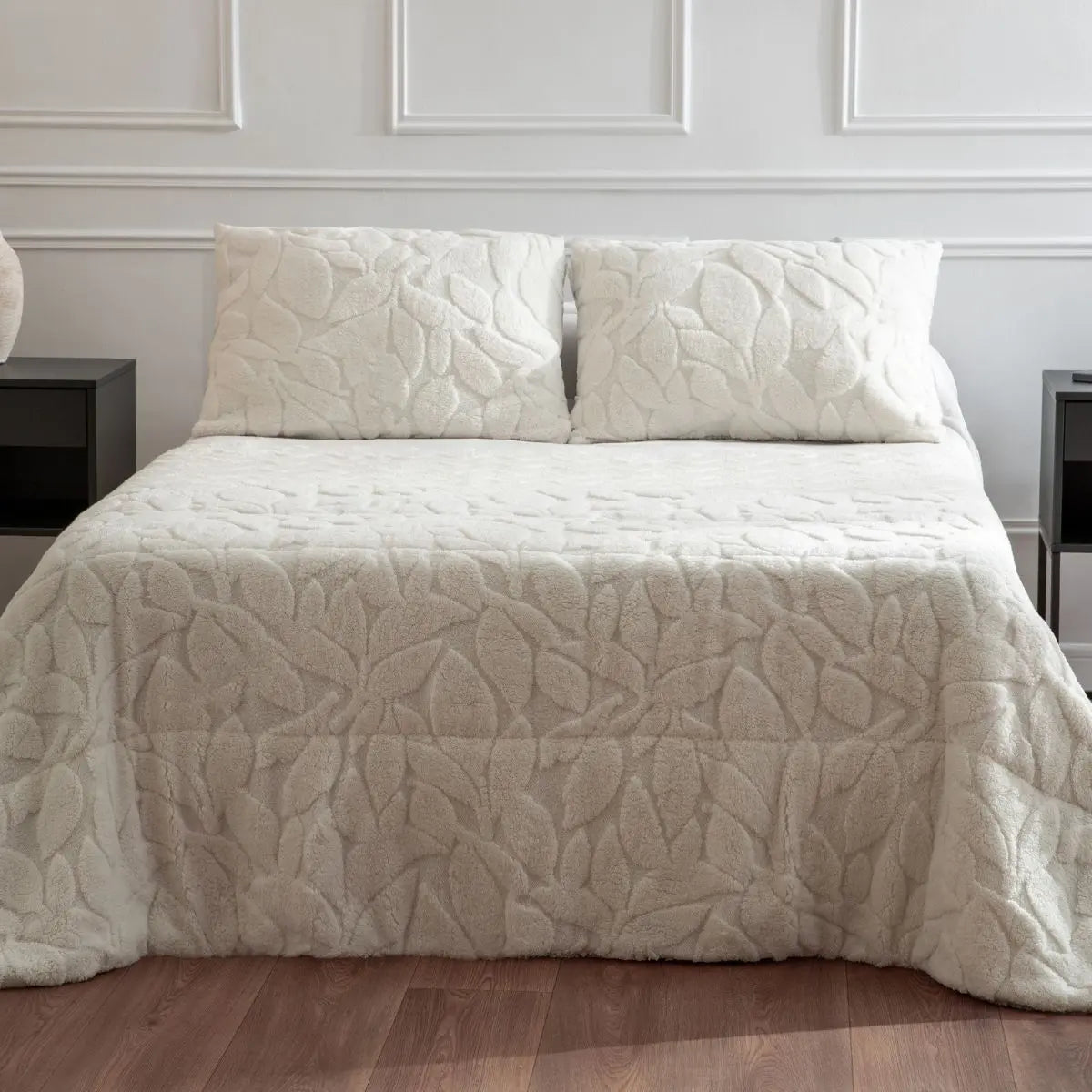 EDREDON SHERPA JACQUARD NIRA DON ALGODON