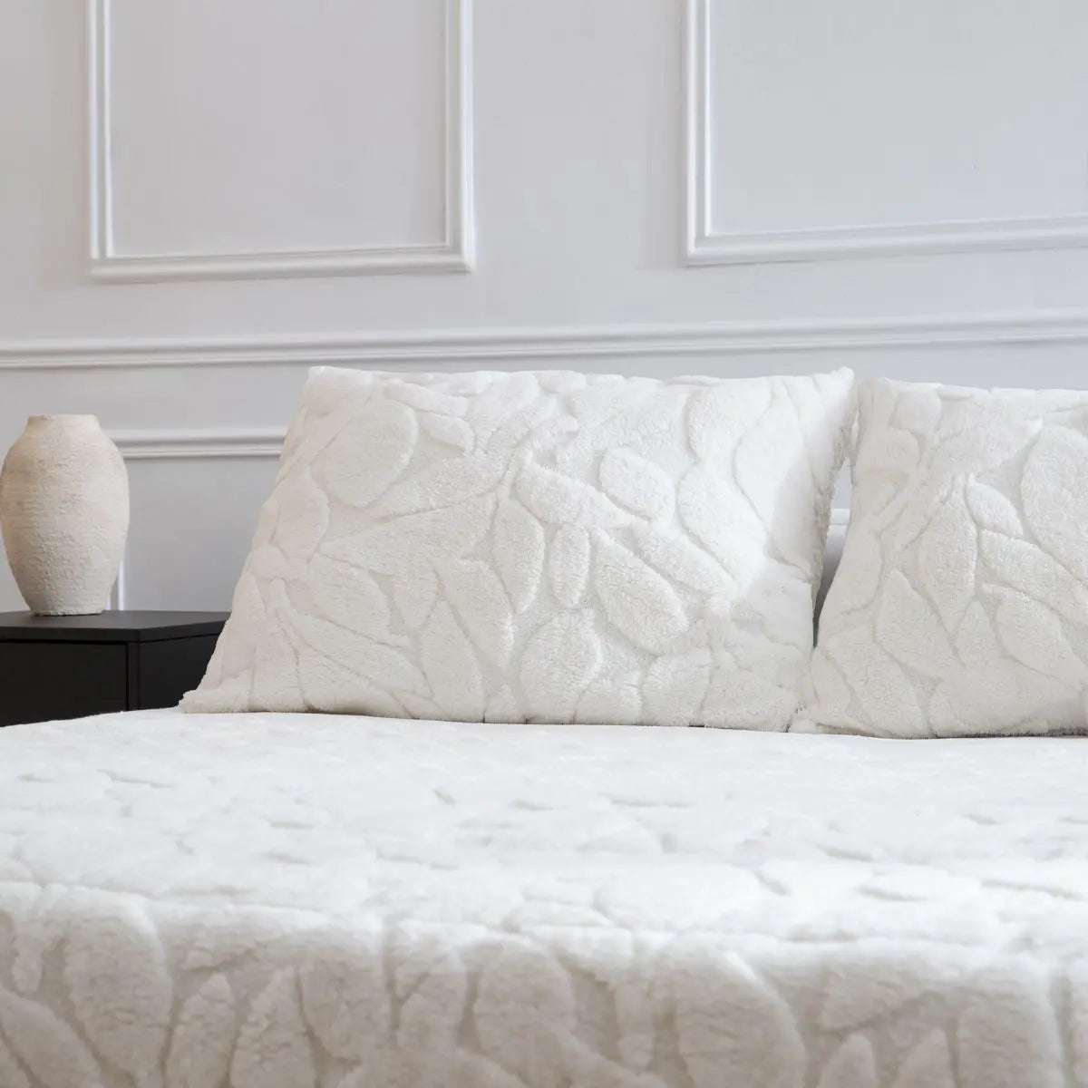 EDREDON SHERPA JACQUARD NIRA DON ALGODON